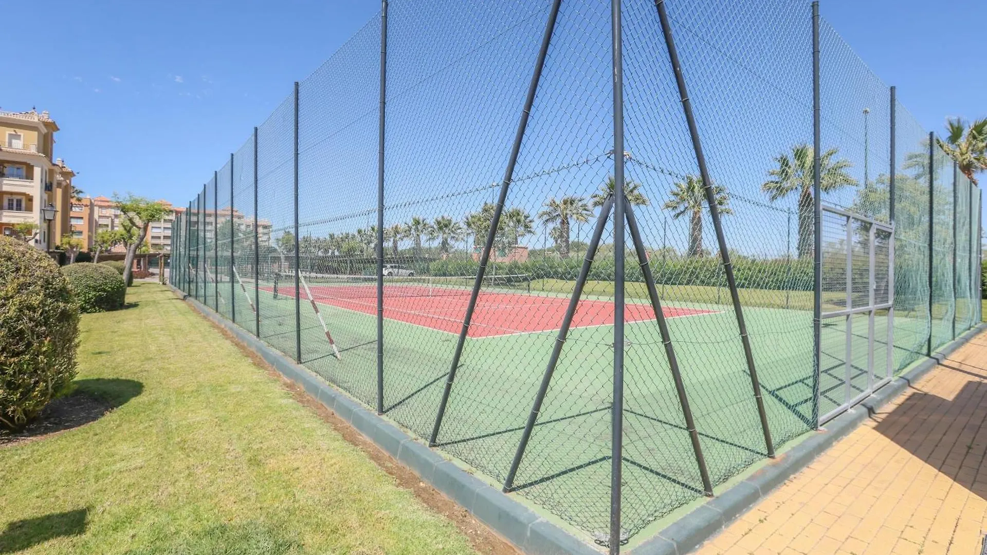 Los Haraganes Ayamonte 0*,  Spain